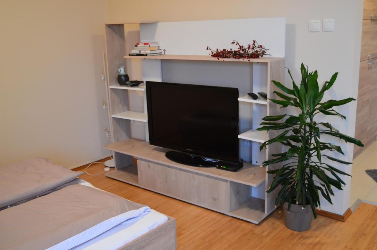 Apartman Mile Apartamento Subotica Exterior foto