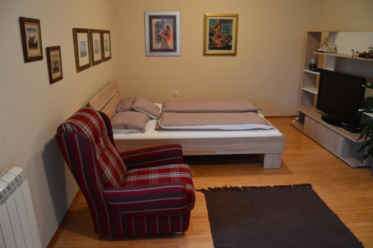 Apartman Mile Apartamento Subotica Exterior foto